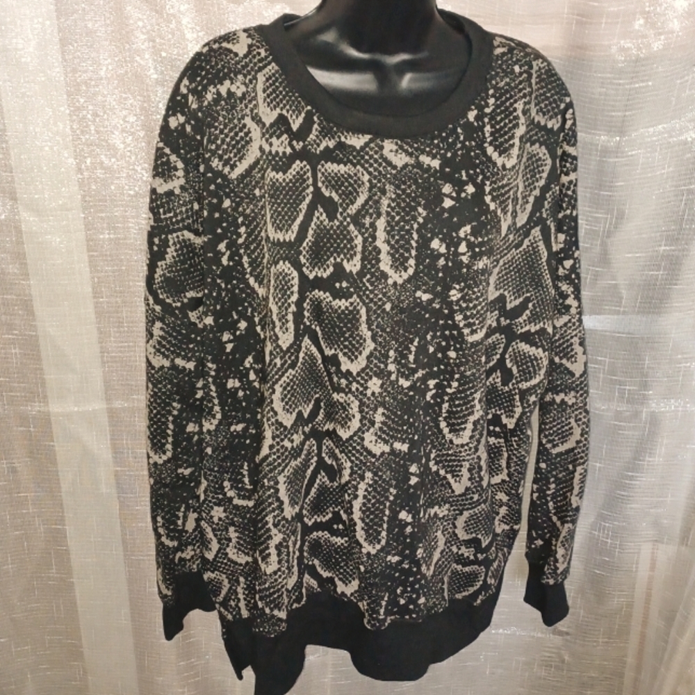 Ocean drive Oversized snake skin pattern sweatshirt, black & brown, M, cozy